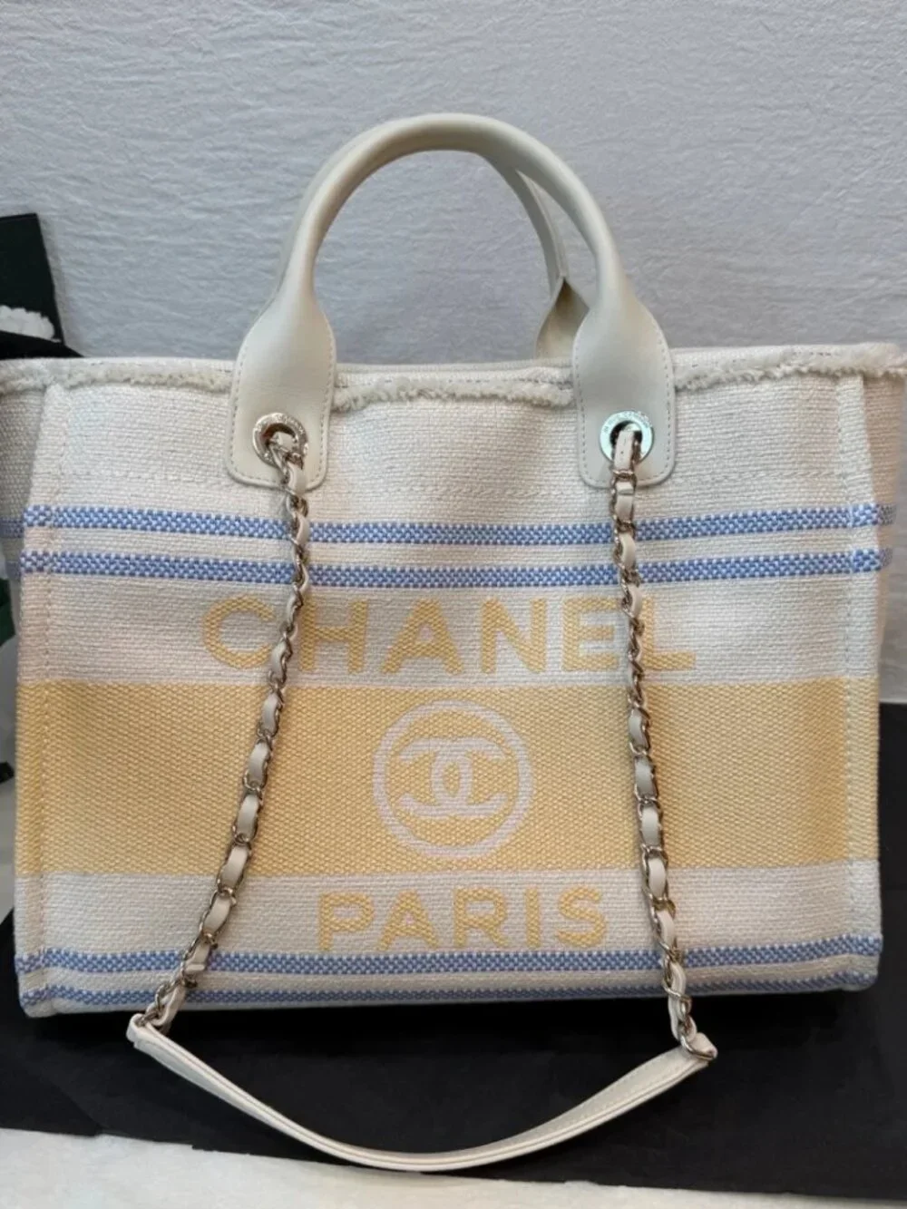 Classic CHANEL Bags: A Stylish and Versatile Choice for Elegance